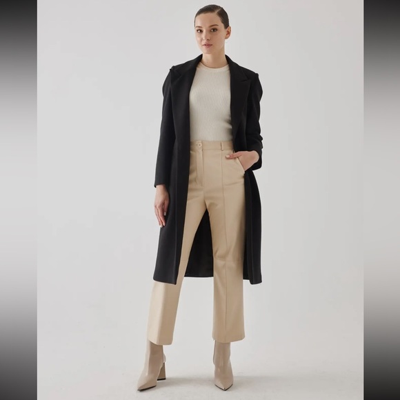 87 Chic Black Single Button Detail Boucle - Picture 3 of 4